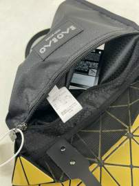 Picture of Issey Miyake Handbags _SKUfw195281614fw
